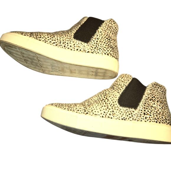 Very G 6.5 White Dot Textured Women's Chelsea Boots Shoes 6 1/2 Tennis - Picture 3 of 8